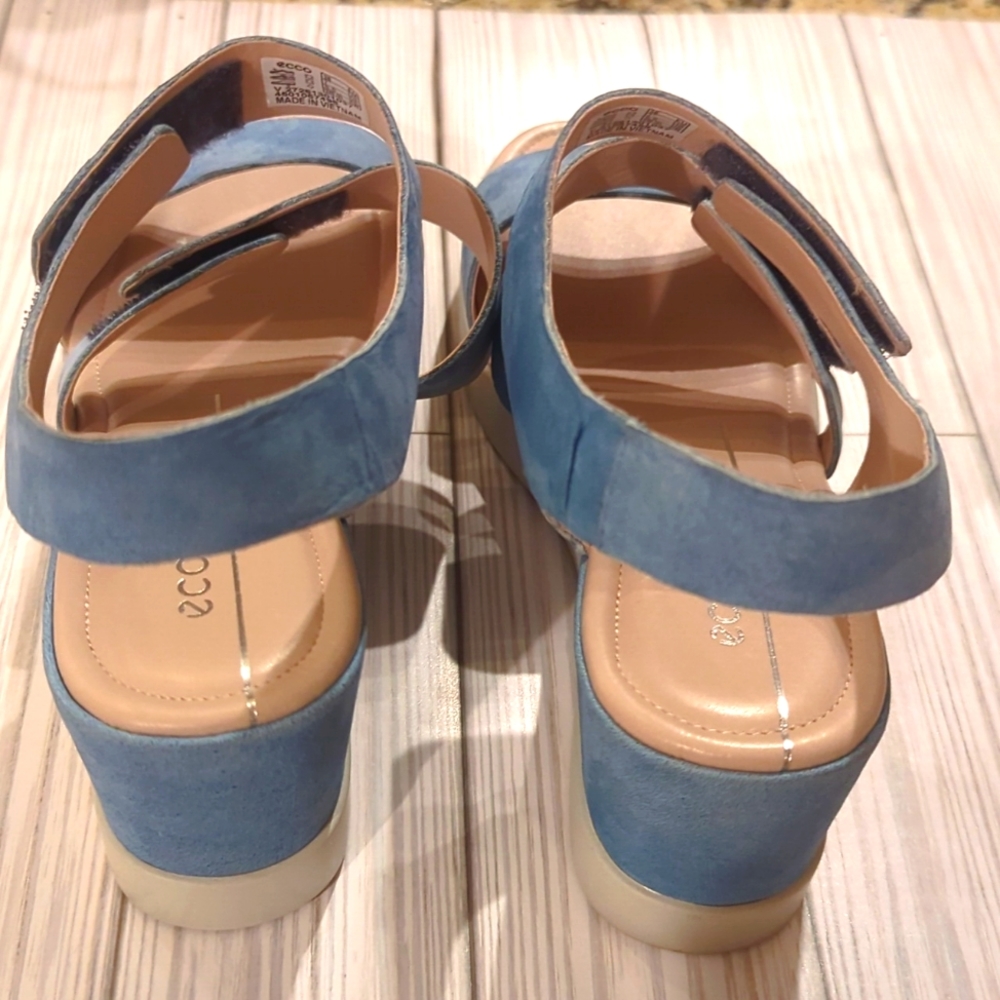 ECCO Women's Shape Wedge Plateau Sandal, indigo, Size (7) 38 - Picture 6 of 7